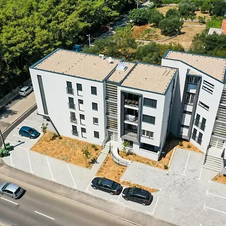 Iva Apartment *